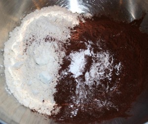 Grunnopskrift sjokolade cupcakes på kakao 020 (Large)