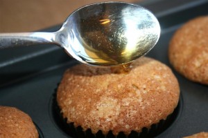 15.04.11 maple syrup cupcakes 029m (Large)